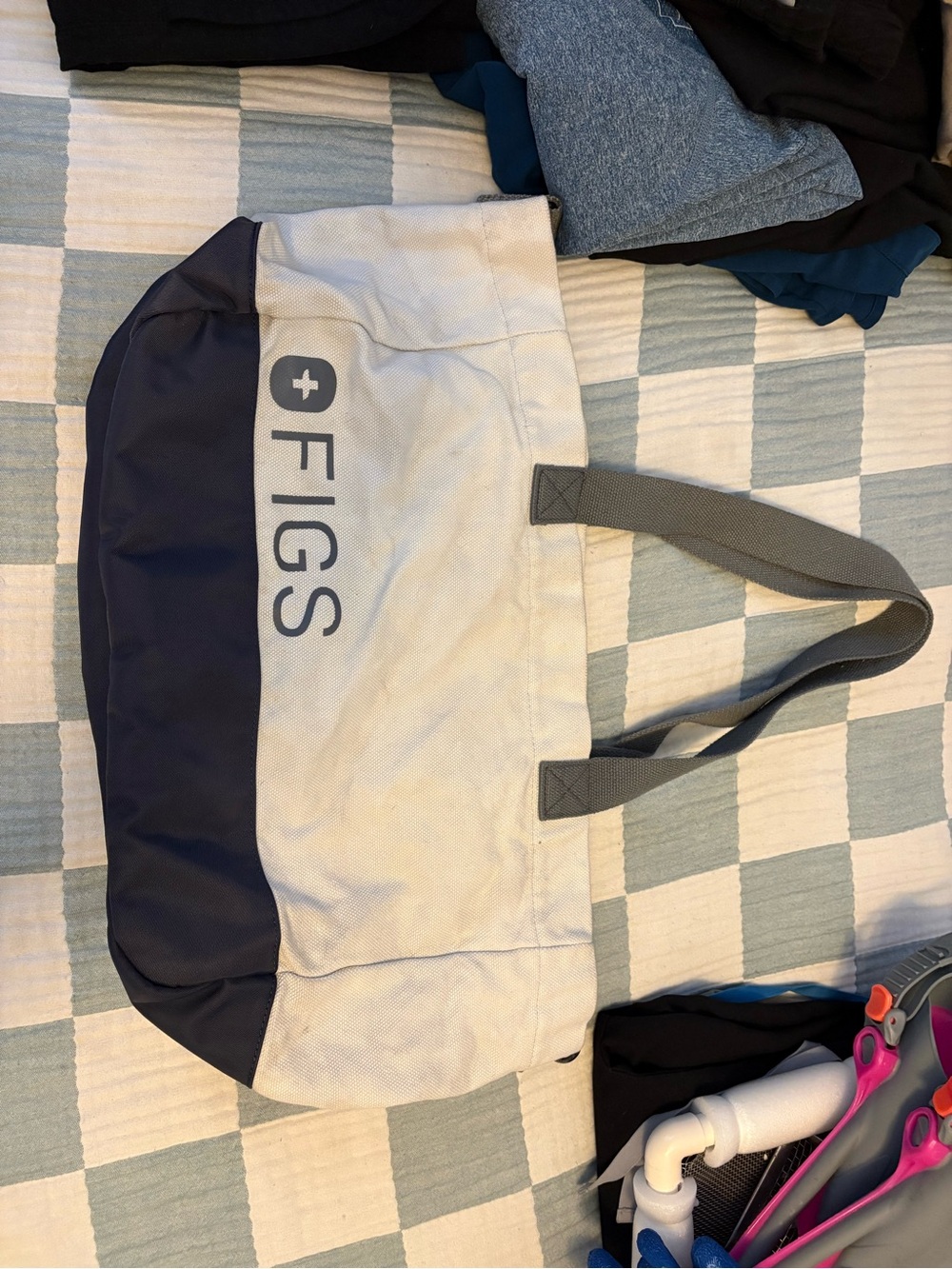 Figs Two-Tone Canvas Tote in White and Navy